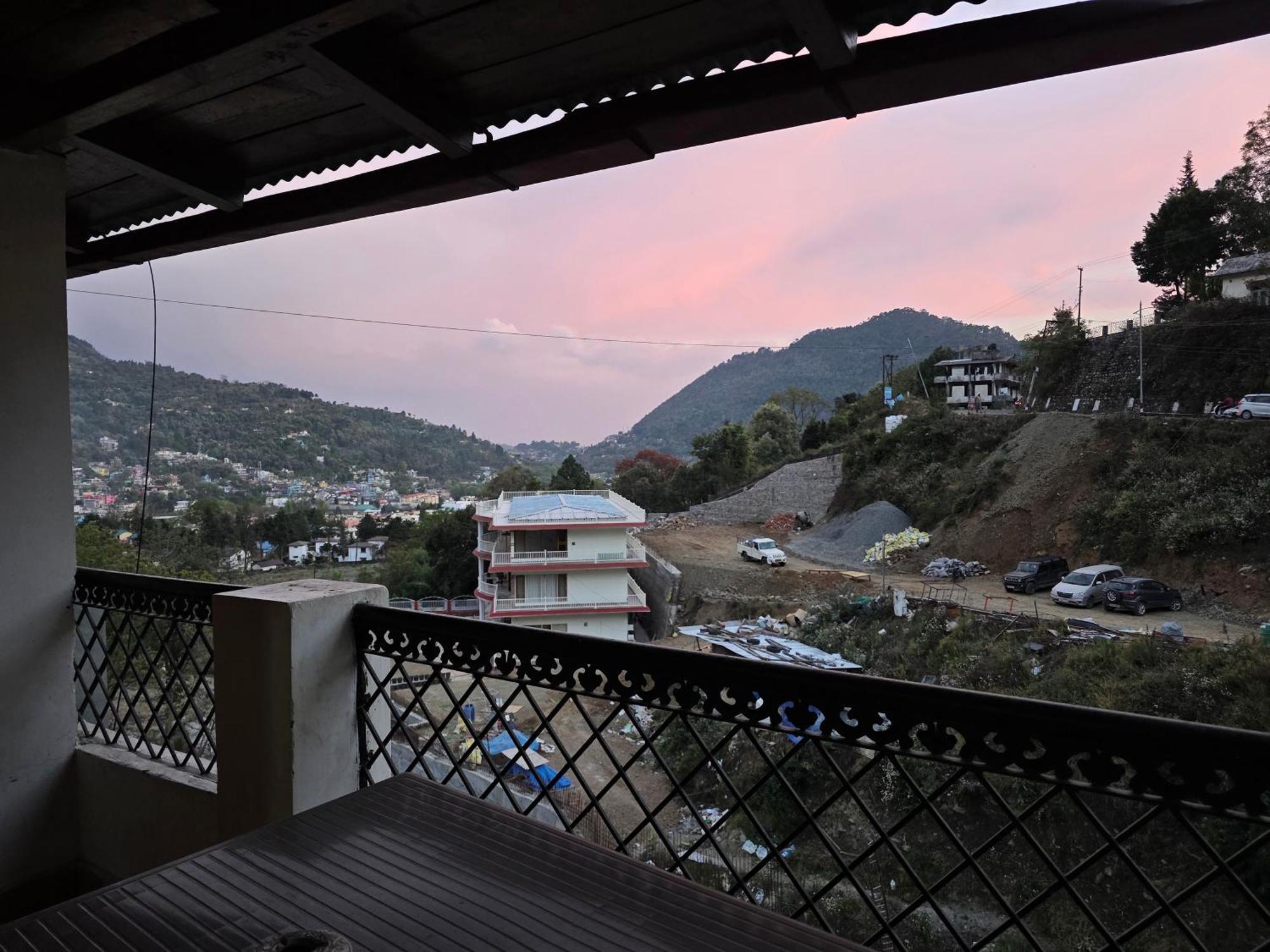 Sher E Punjab Hotel Bhīm Tāl Exterior foto